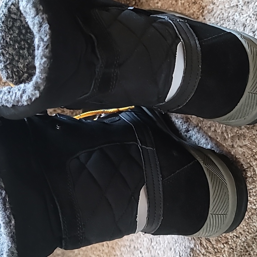 Bearpaw Women's Inka Winter Suede and Rubber Reflective Waterproof Boots Size 10 - Picture 9 of 10